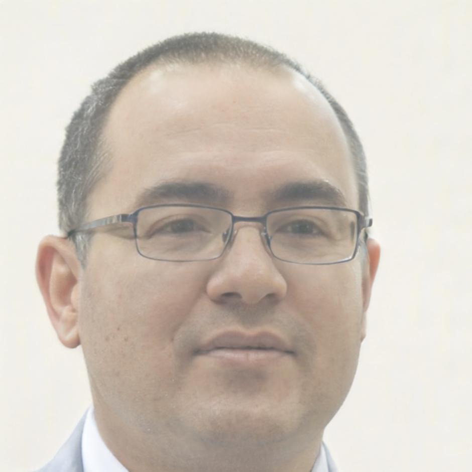 Retail sector financial analysis instructor